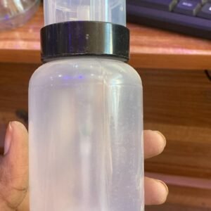 Pot vide noir blanc pour les liquides