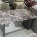 Table à manger C157